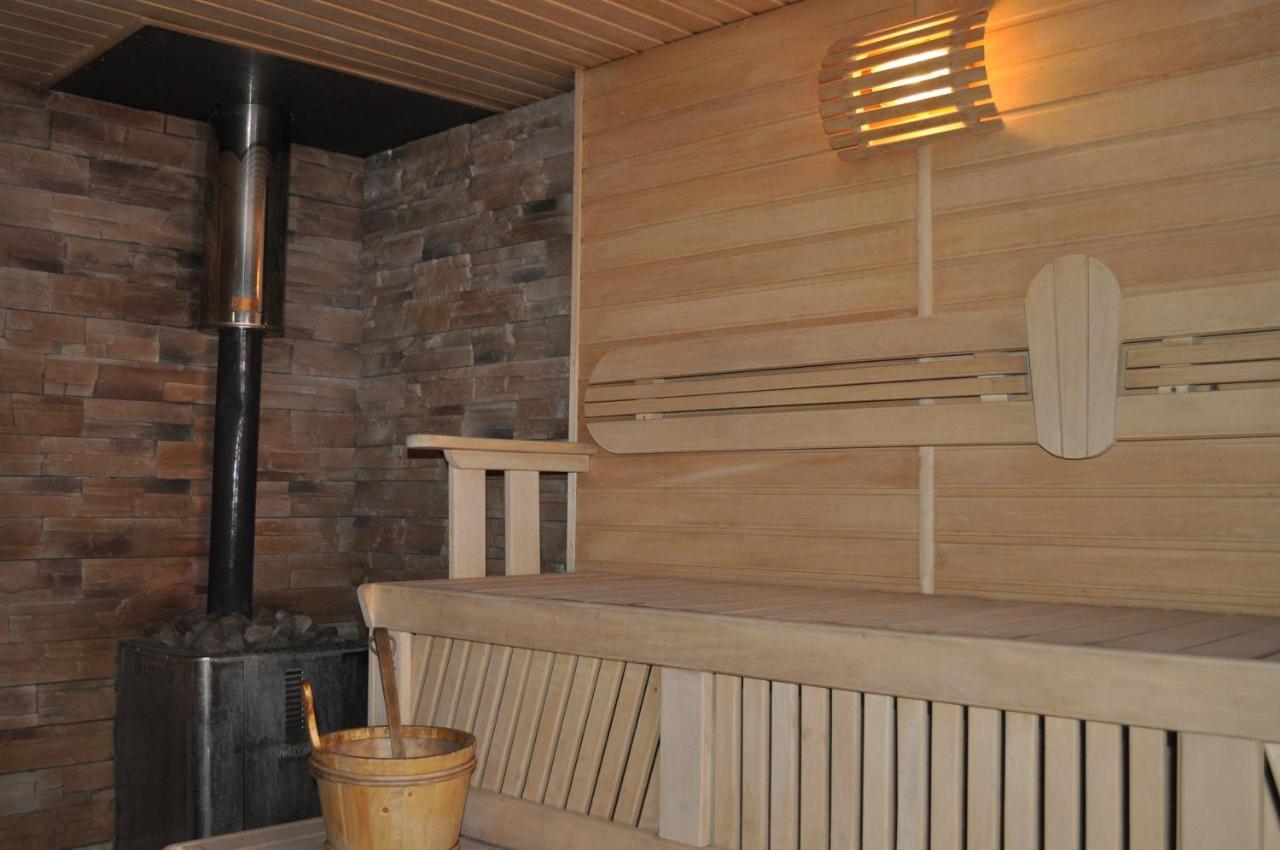 Kapriz Karakol Hotel Esterno foto