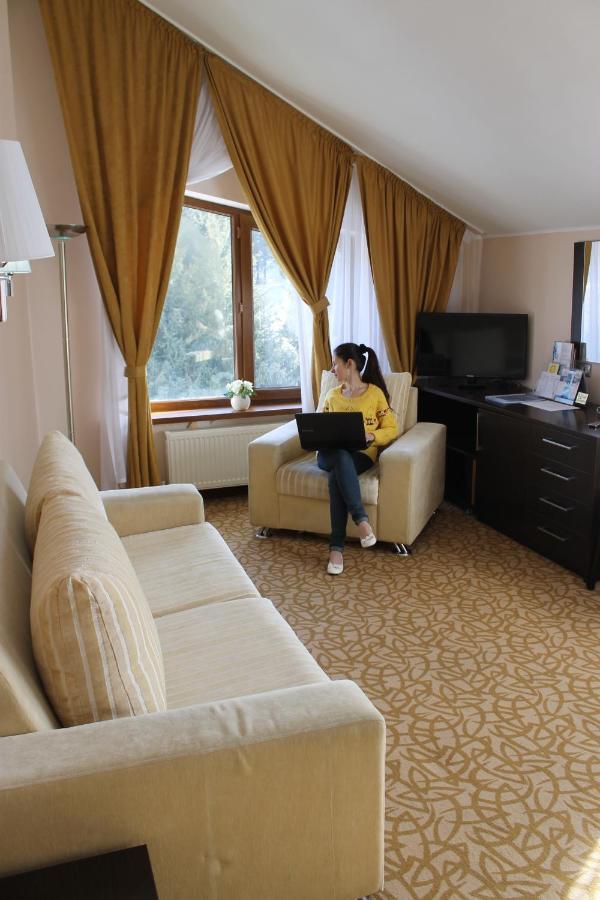 Kapriz Karakol Hotel Esterno foto